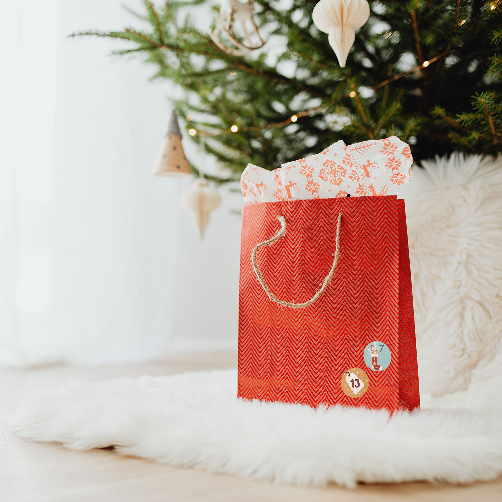Advent Calendar Gift - 10 枚のクリスマスデコレーションラウンドデカールパーティー用品カラーラベルステッカー休日アドベントカレンダー番号ギフトラッピング