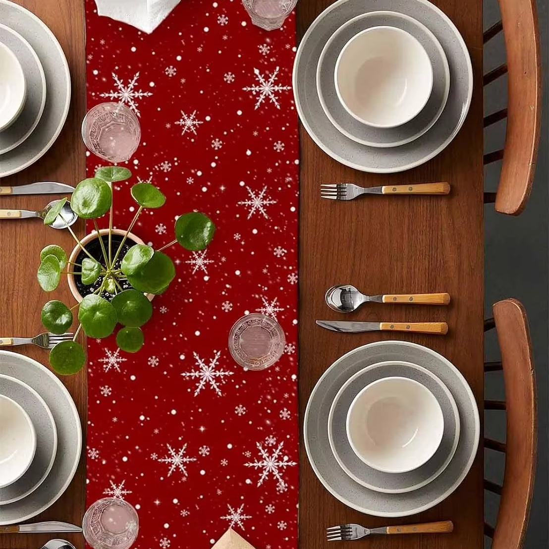 赤いテーブルランナー クリスマスツリー柄 お祝いのホットアイ - Christmas Table Runner のレビューと価格