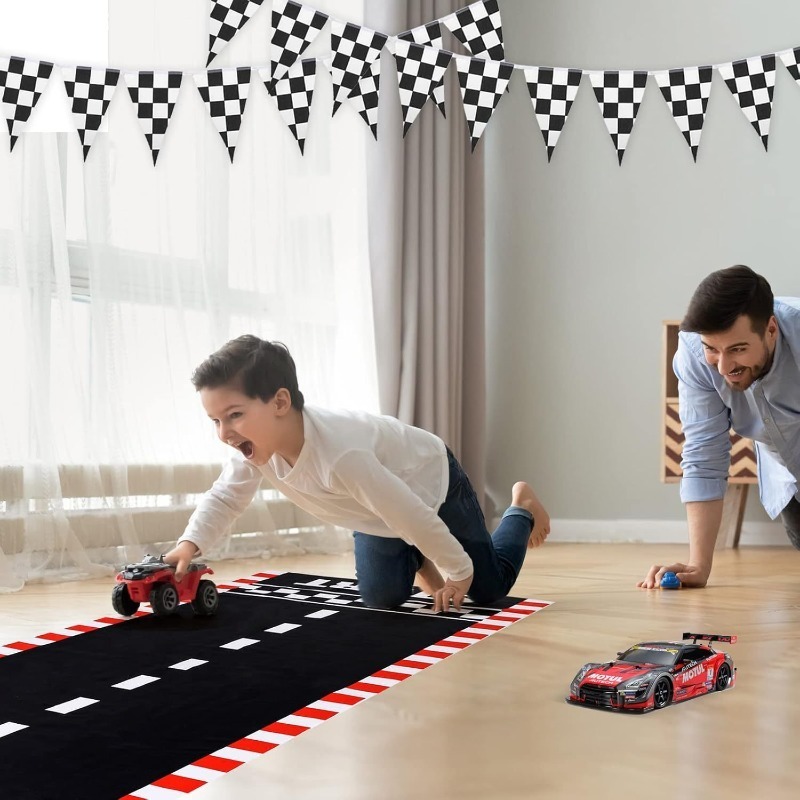 レースカー、レーストラック、テーブルランナー、レーシングパー - Christmas Table Runner のレビューと価格